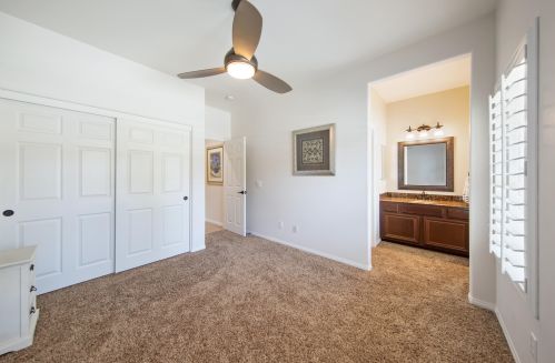 981 Park Ave, San Jacinto CA  92583-5407 exterior