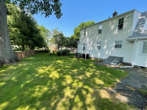 1190 Slater Rd, New Britain CT  06053-1613 exterior