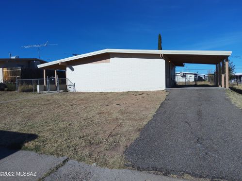 118 Mcnab Pkwy, San Manuel, AZ 85631-1107