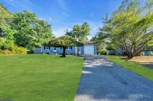 202 Voorhees Cor Rd, Flemington NJ  08822-3351 exterior