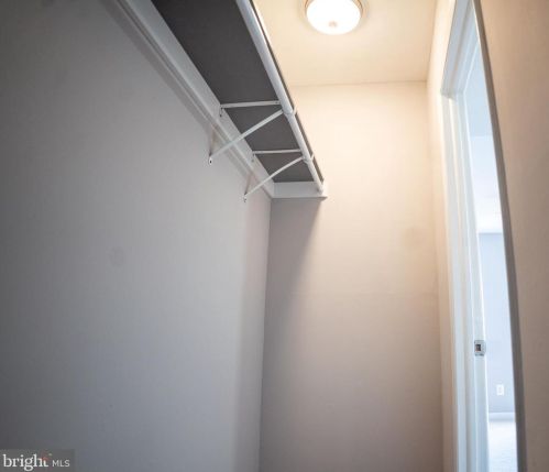 14796 Tamarack Pl, Woodbridge VA  22191-3136 exterior