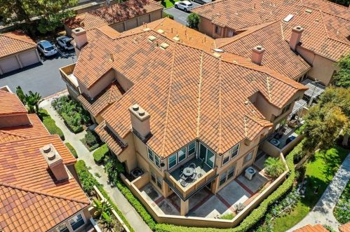 62 Magellan Aisle, Irvine CA exterior