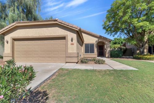 7416 Abraham Ln, Glendale, AZ 85308-9536