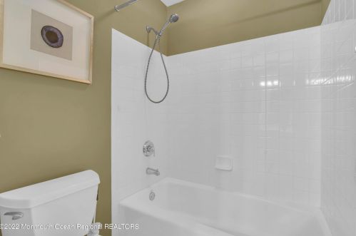 149 Skyline Dr, Lakewood NJ  08701-5737 exterior