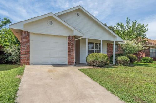 1413 Paco Trl, Denton, TX 76209-4648