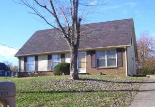 1806 Colt Dr, Clarksville, TN 37042-3421