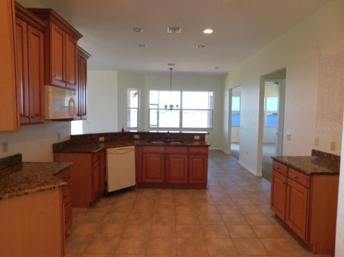 5393 Hogan Ln, Winter Haven, FL 33884-3589