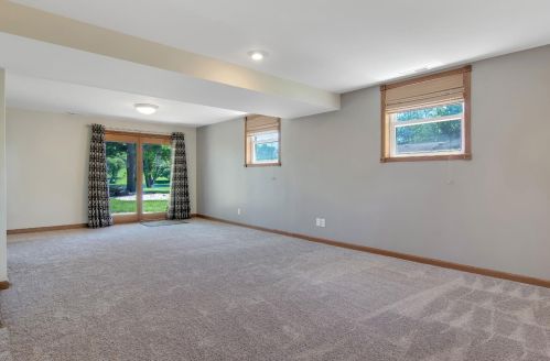 12323 White Oak Dr, Crown Point IN  46307-8420 exterior