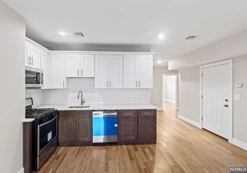 410 26th St, Union City NJ  07087-4511 exterior