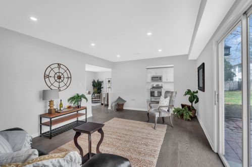 13 Salisbury Ave, Middletown NJ  07748-5240 exterior