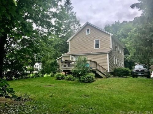 55 Maple Ave, Bethel CT  06801-1416 exterior