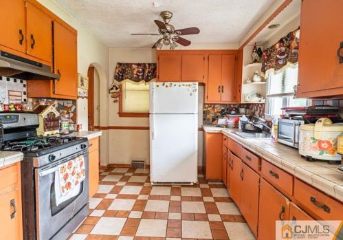 317 Merchants Ave, South Plainfield NJ  07080-3552 exterior