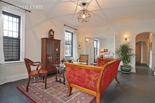 216 26th St, Brooklyn, NY 11232-1610