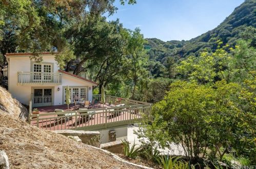 964 Old Topanga Canyon Rd, Topanga, CA 90290-3821