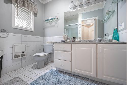 22 10th St, Kingston NH  03848-3717 exterior