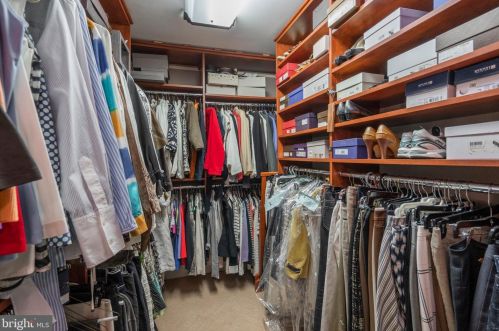 5 Gregory Ln, Newtown Square PA  19073-1518 exterior