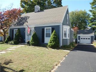 66 Lindsley Pl, Stratford, CT 06615-7046