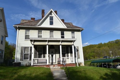 110 Bell Ave, Claysville, PA 15323-2354