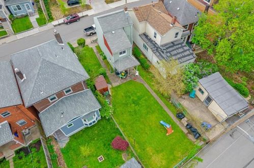 1827 Jancey St, Pittsburgh, PA 15206-1065