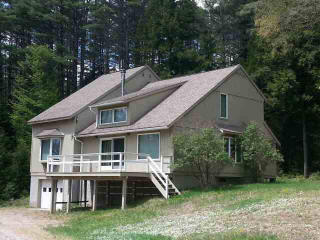 51 Bonnie Belle Farm Rd, Chestertown, NY 12817-3812