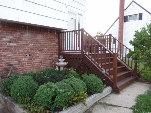 1372 Lombardy Blvd, Bayshore, NY 11706-4028