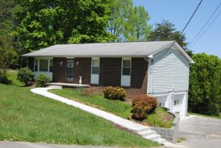7309 Joyce Ln, Powell, TN 37849-4936