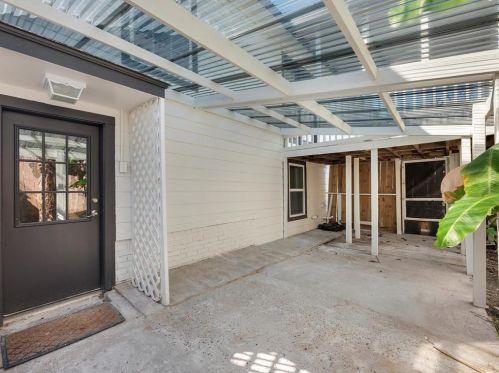 2202 67 St, Galveston TX 77551-1583 exterior