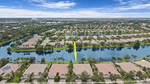 10422 Stratton Dr, Fort Pierce FL  34987-2318 exterior