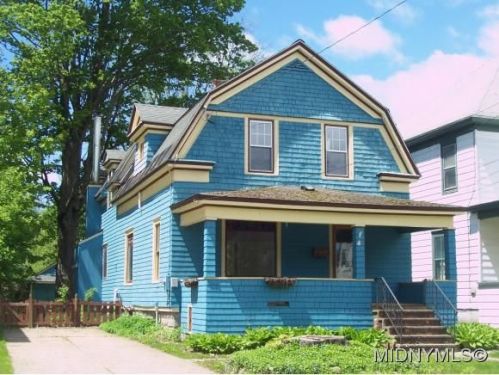 825 Croton St, Rome, NY 13440-3324