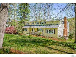 35 Marshall Rd, Ridgefield, CT 06877-4820