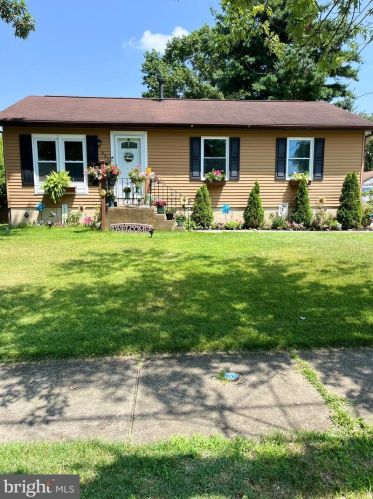 437 Bucknell Ave, Wenonah NJ  08090-1304 exterior