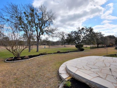 128 Enchanted Dr, Georgetown TX 78633-4534 exterior