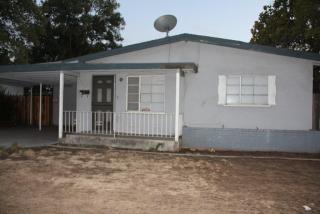 2002 Ashlan Ave, Fresno, CA 93705-1820