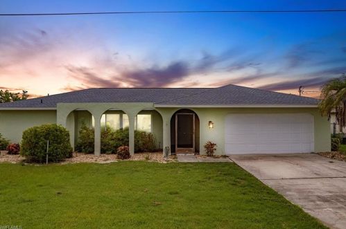 3749 6th Ave, Cape Coral FL  33904-5204 exterior