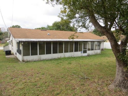 648 Fairhaven St, Deltona, FL 32725-4519