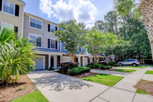 160 Fair Sailing Rd, Mount Pleasant SC  29466-8158 exterior