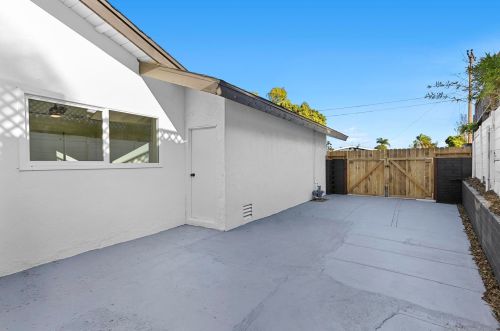 4570 Mount La Platta Pl, San Diego CA  92117-3045 exterior