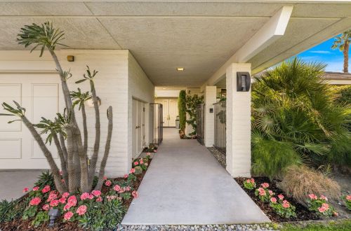 7 Mayfair Dr, Rancho Mirage CA  92270-2586 exterior