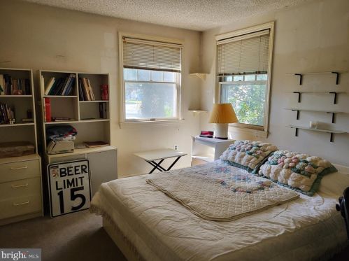 245 Union Ave, West Deptford NJ  08096-3070 exterior