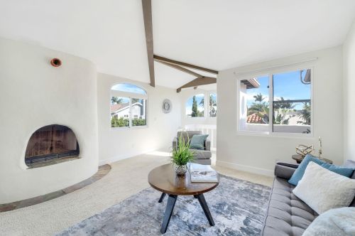 914 Agate St, San Diego CA 92109-1118 exterior