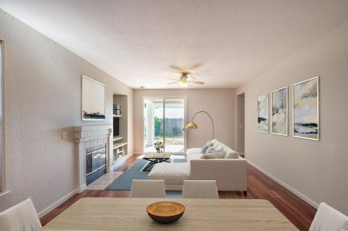 4425 Corrigan St, Santa Rosa, CA 95407-6652