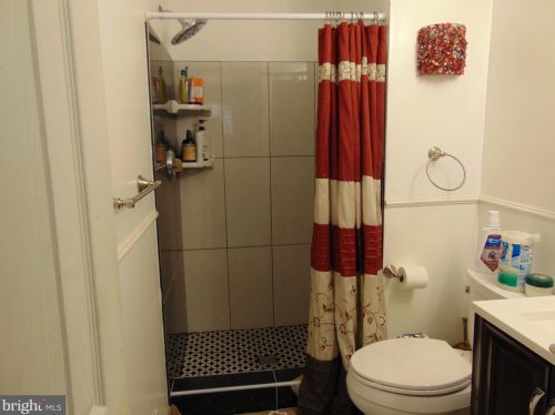 14833 Winding Loop, Woodbridge VA  exterior