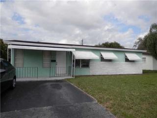 6761 Sheridan St, Hollywood FL  33024-3940 exterior