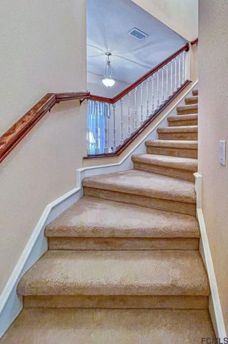 1422 Dolph Cir, Ormond Beach FL 32174-2891 exterior