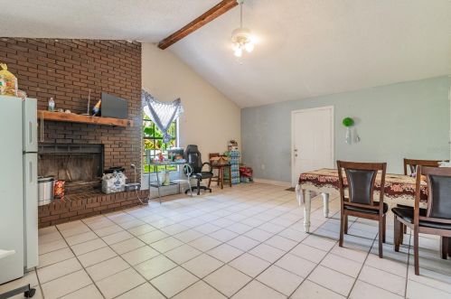 15621 Carlton Lake Rd, Wimauma FL  33598-5401 exterior