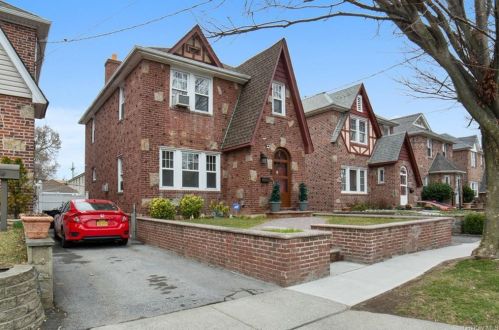 2915 Gerber Pl, Bronx, NY 10465-3019