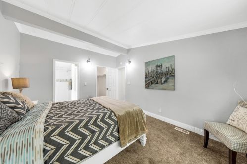 9644 Kent St, Elk Grove CA  95624-2436 exterior