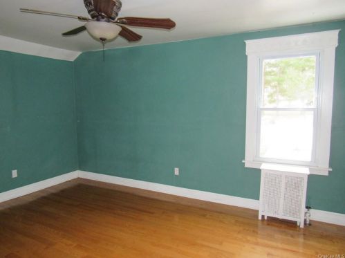 2347 Crompond Rd, Yorktown Hgts NY  10598-3735 exterior