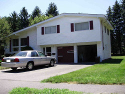 72 Esty Farm Rd, Newton, MA 02459-3608