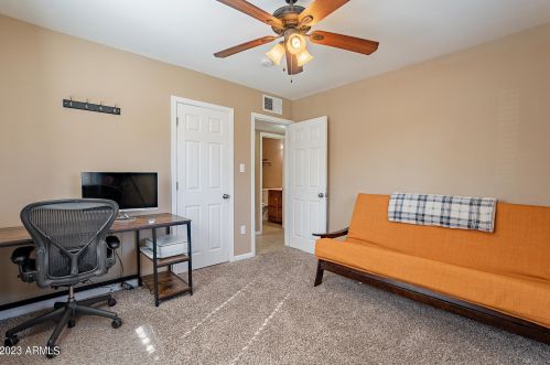 8142 11th Pl, Phoenix AZ  85020-3716 exterior